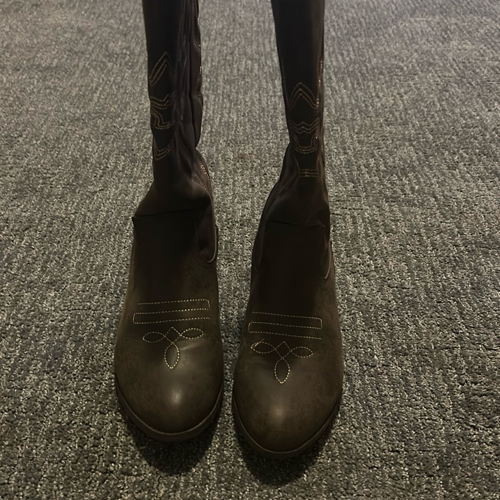Cowboy boots